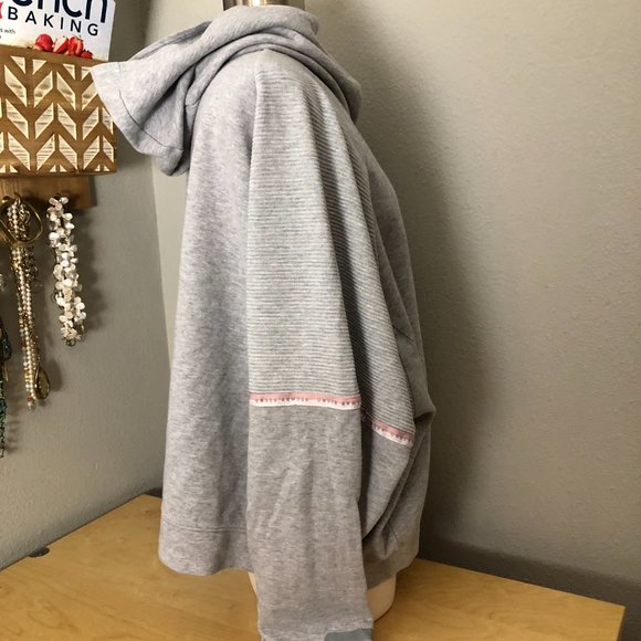 Under Armour Unstoppable Boxy Hooded Sweatshirt - Picture 5 of 12